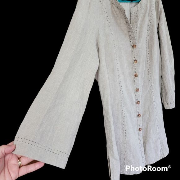 E-col-o-gie 100% Linen Button Down Top - Picture 6 of 15